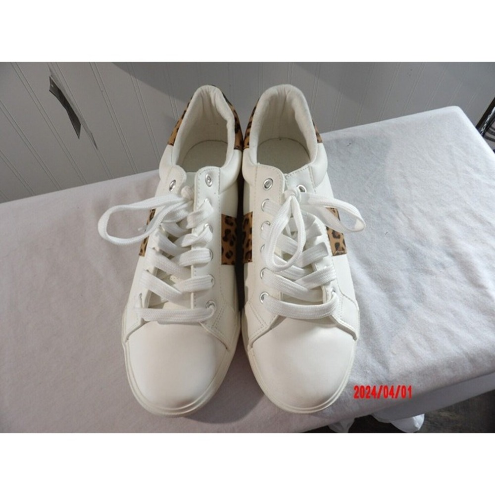 Reebok Royal‎ Techque By Avon Size 9 WHITE/LEOPARD PRINT